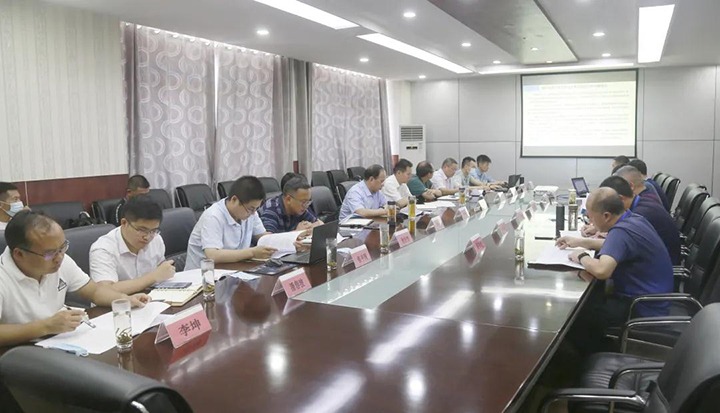 云南煤矿安监局党组成员、纪检组长姜周林到威信煤炭观音山煤矿一井调研复工复产安全出产工作