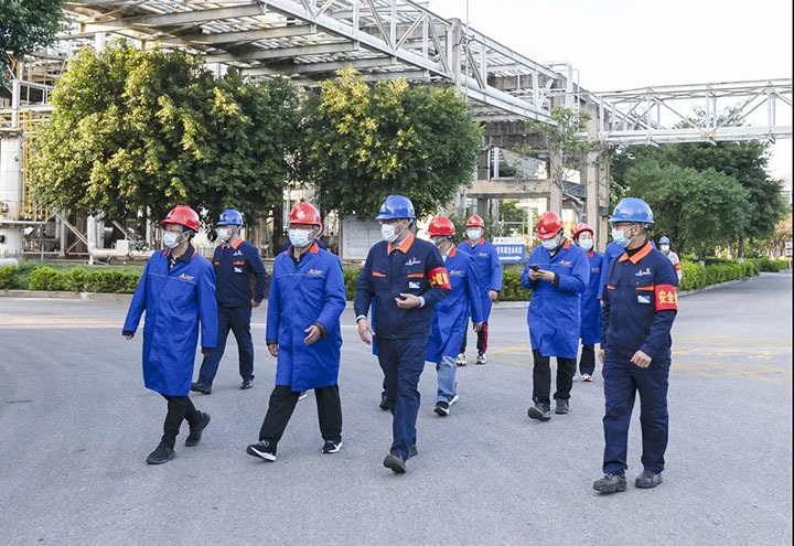 国度文化城市查抄组一行到解化化工公司查抄领导工作