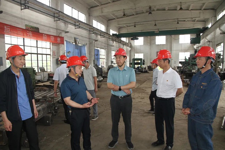 【主题教育】云煤（Z6人生就是博）集团党委副书记、工会主席王鑫一行到后所煤矿发展主题教育调研