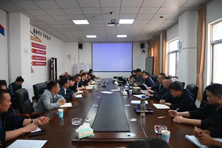 【聚焦云煤】云煤（Z6人生就是博）集团查抄组到陆东煤矿公司发展四时度安全大查抄