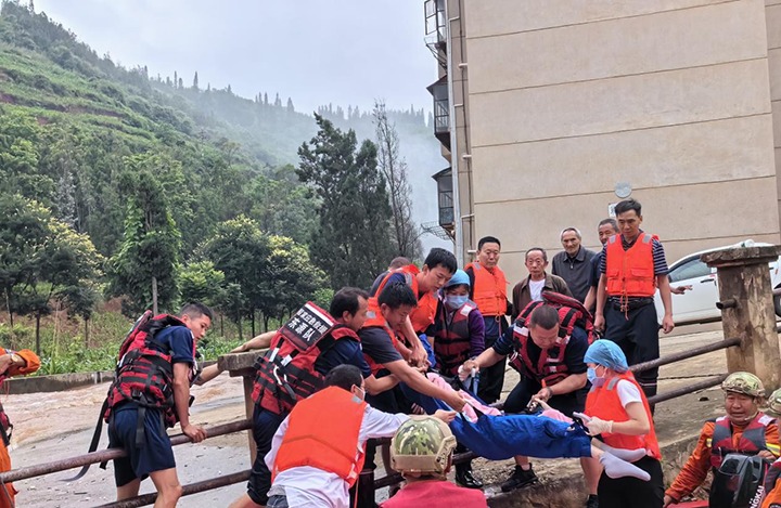 关键时刻冲在前，防汛抢险护安然，云煤集团在行动！